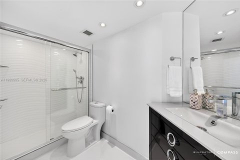 Copropriété à vendre à Hallandale Beach, Floride: 1 chambre, 80.82 m2 № 2020295 - photo 27