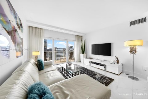 Copropriété à vendre à Hallandale Beach, Floride: 1 chambre, 80.82 m2 № 2020295 - photo 5