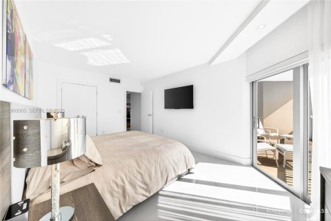 Copropriété à vendre à Hallandale Beach, Floride: 1 chambre, 80.82 m2 № 2020295 - photo 11