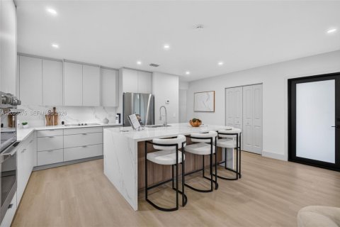 Casa en venta en Plantation, Florida, 4 dormitorios, 184.13 m2 № 2383295 - foto 18