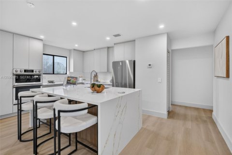 Casa en venta en Plantation, Florida, 4 dormitorios, 184.13 m2 № 2383295 - foto 17