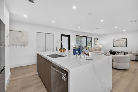 Casa en venta en Plantation, Florida, 4 dormitorios, 184.13 m2 № 2383295 - foto 20