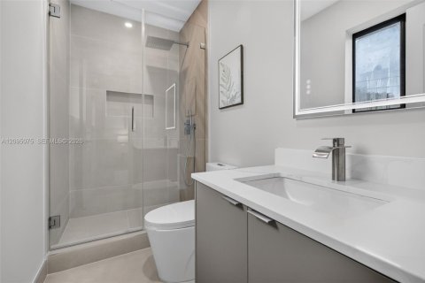 Casa en venta en Plantation, Florida, 4 dormitorios, 184.13 m2 № 2383295 - foto 2