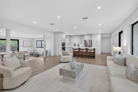 Casa en Plantation, Florida 4 dormitorios, 184.13 m2 № 2383295