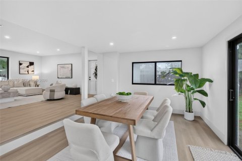 Casa en venta en Plantation, Florida, 4 dormitorios, 184.13 m2 № 2383295 - foto 13