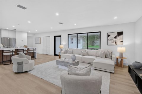 Casa en venta en Plantation, Florida, 4 dormitorios, 184.13 m2 № 2383295 - foto 9
