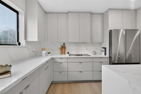 Casa en venta en Plantation, Florida, 4 dormitorios, 184.13 m2 № 2383295 - foto 19