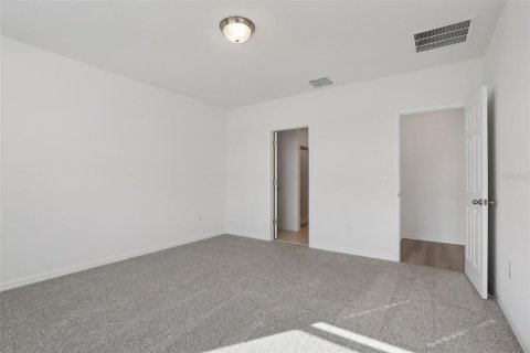 House in Leesburg, Florida 4 bedrooms, 170.94 sq.m. № 1804781 - photo 23
