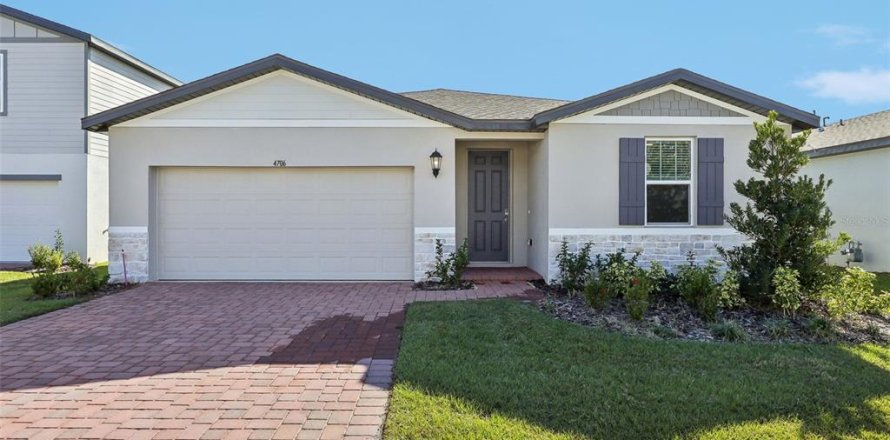 House in Leesburg, Florida 4 bedrooms, 170.94 sq.m. № 1804781