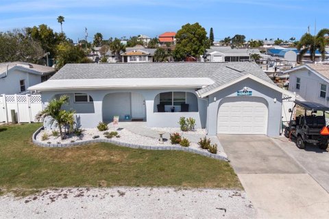 Casa en venta en Hudson, Florida, 3 dormitorios, 113.34 m2 № 1719005 - foto 1