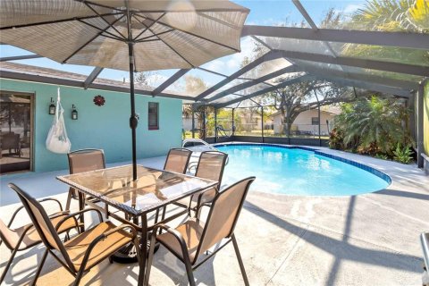 House in Kissimmee, Florida 3 bedrooms, 162.58 sq.m. № 1508696 - photo 27