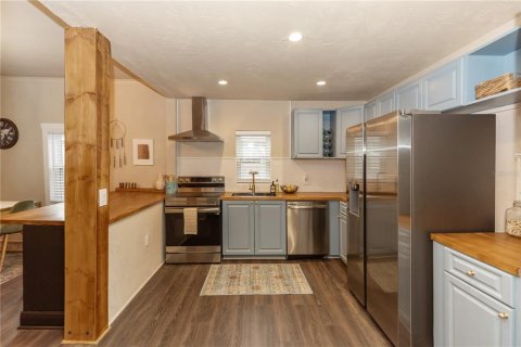 House in New Smyrna Beach, Florida 3 bedrooms, 166.11 sq.m. № 1523161 - photo 21
