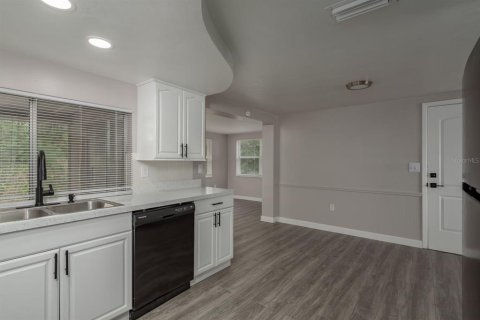 Casa en venta en New Port Richey, Florida, 2 dormitorios, 93.65 m2 № 1918409 - foto 12