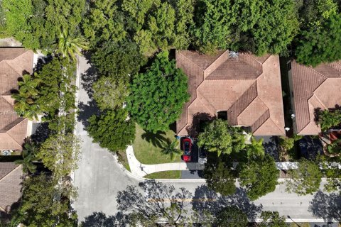 House in Weston, Florida 3 bedrooms, 122.26 sq.m. № 1938783 - photo 28