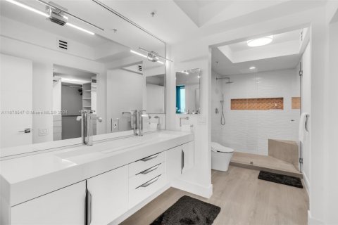 Condominio en venta en Miami Beach, Florida, 1 dormitorio, 87.33 m2 № 1864245 - foto 15