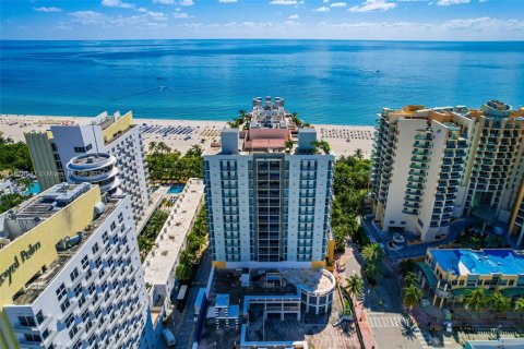 Condominio en venta en Miami Beach, Florida, 1 dormitorio, 87.33 m2 № 1864245 - foto 28