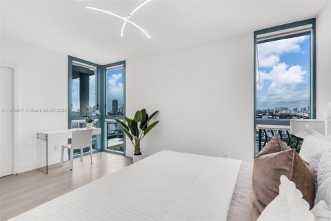 Condominio en venta en Miami Beach, Florida, 1 dormitorio, 87.33 m2 № 1864245 - foto 12