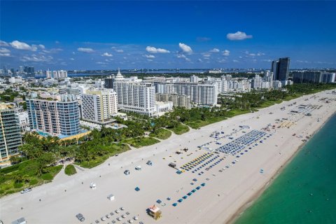 Condominio en venta en Miami Beach, Florida, 1 dormitorio, 87.33 m2 № 1864245 - foto 25