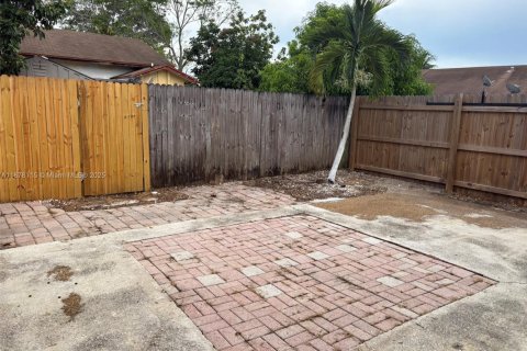 House in Deerfield Beach, Florida 2 bedrooms, 87.7 sq.m. № 1921789 - photo 20