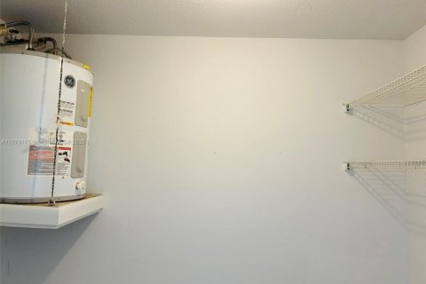 House in Deerfield Beach, Florida 2 bedrooms, 87.7 sq.m. № 1921789 - photo 19