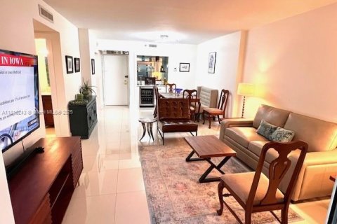 Купить кондоминиум в Холливуд, Флорида 1 спальня, 78.41м2, № 1766792 - фото 11