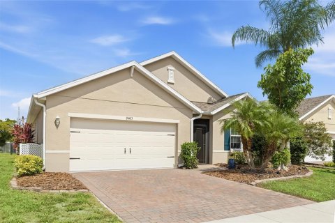 House in Venice, Florida 4 bedrooms, 169.18 sq.m. № 2152255 - photo 2