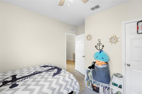 House in Venice, Florida 4 bedrooms, 169.18 sq.m. № 2152255 - photo 25
