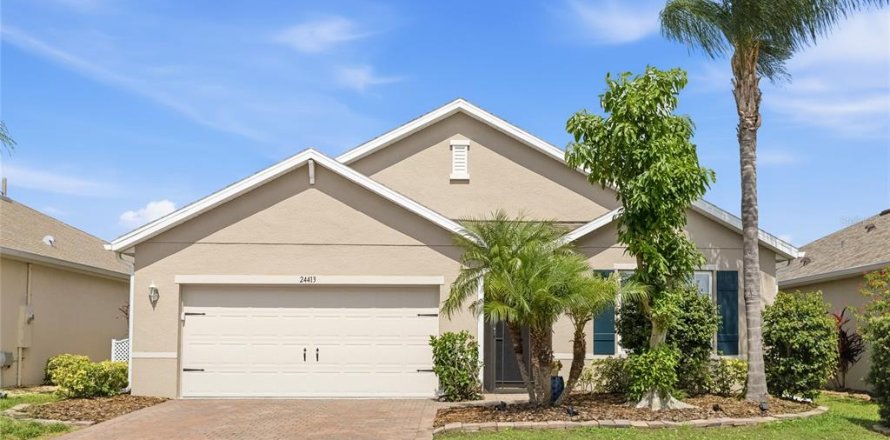 House in Venice, Florida 4 bedrooms, 169.18 sq.m. № 2152255