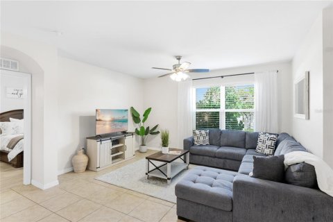 House in Venice, Florida 4 bedrooms, 169.18 sq.m. № 2152255 - photo 12