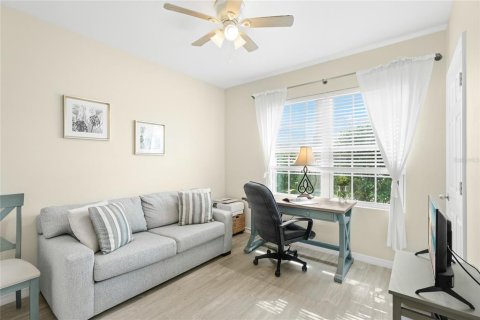 House in Venice, Florida 4 bedrooms, 169.18 sq.m. № 2152255 - photo 21
