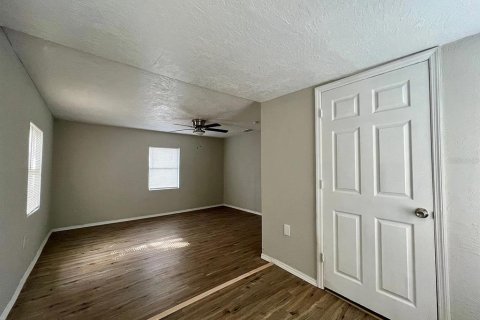 Villa ou maison à vendre à Saint Petersburg, Floride: 4 chambres, 150.5 m2 № 2403323 - photo 5