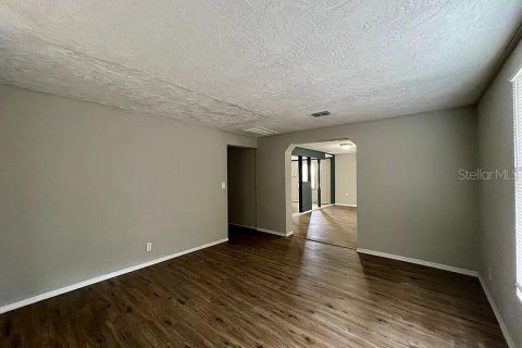Villa ou maison à vendre à Saint Petersburg, Floride: 4 chambres, 150.5 m2 № 2403323 - photo 4