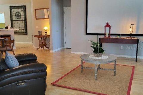 Condo in Sun City Center, Florida, 3 bedrooms № 2224662 - photo 5
