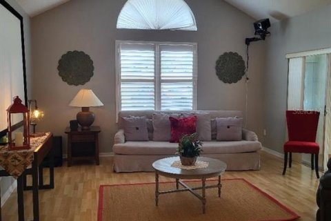 Condo in Sun City Center, Florida, 3 bedrooms № 2224662 - photo 3
