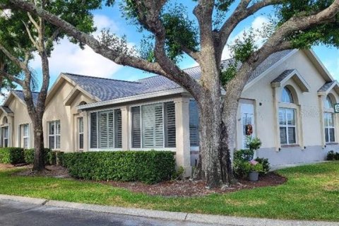 Condo in Sun City Center, Florida, 3 bedrooms № 2224662 - photo 30