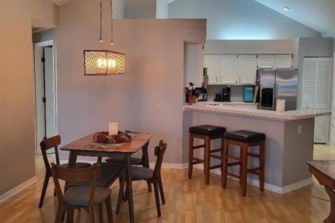 Condo in Sun City Center, Florida, 3 bedrooms № 2224662 - photo 7