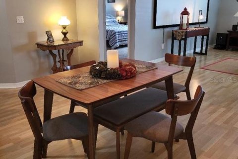 Condo in Sun City Center, Florida, 3 bedrooms № 2224662 - photo 6