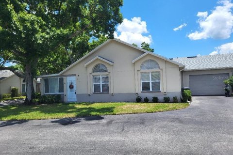 Condo in Sun City Center, Florida, 3 bedrooms № 2224662