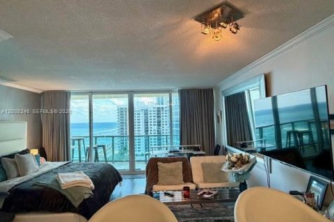 Copropriété à louer à Hollywood, Floride: 44.78 m2 № 2073910 - photo 3
