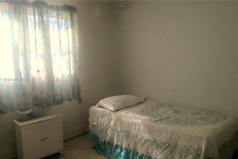 Villa ou maison à vendre à Miami, Floride: 4 chambres, 209.03 m2 № 1465978 - photo 17