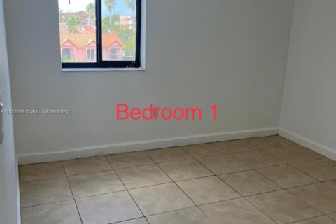 Condo in Miami, Florida, 2 bedrooms  № 1269671 - photo 11