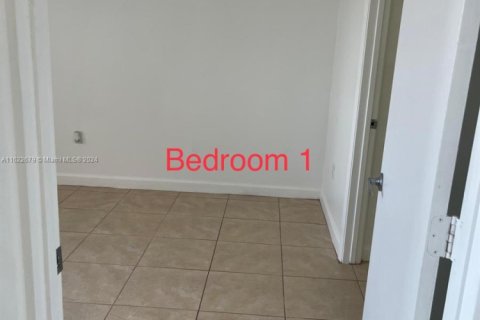 Condo in Miami, Florida, 2 bedrooms  № 1269671 - photo 7