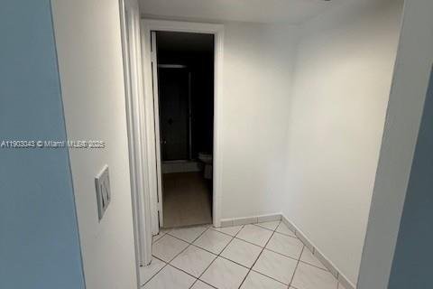 Снять в аренду кондоминиум в Майами-Бич, Флорида 1 спальня, 108.97м2, № 1955518 - фото 12