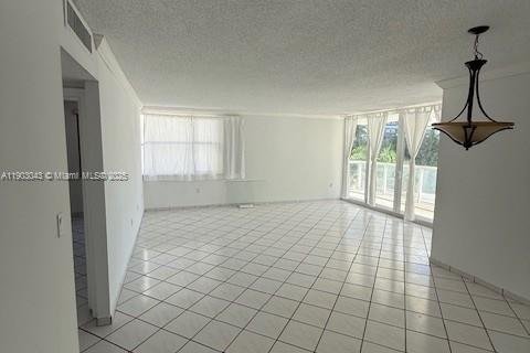 Снять в аренду кондоминиум в Майами-Бич, Флорида 1 спальня, 108.97м2, № 1955518 - фото 6