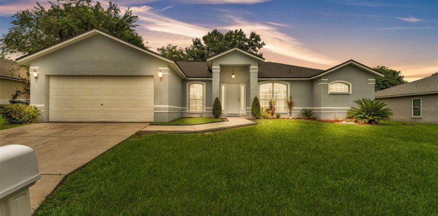 House in Lakeland, Florida 3 bedrooms, 170.2 sq.m. № 1918761