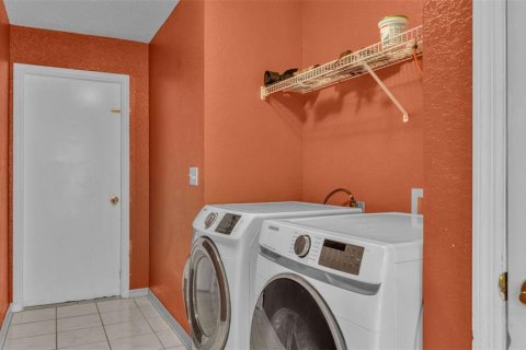 House in Lakeland, Florida 3 bedrooms, 170.2 sq.m. № 1918761 - photo 22