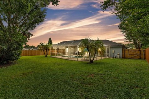 House in Lakeland, Florida 3 bedrooms, 170.2 sq.m. № 1918761 - photo 2