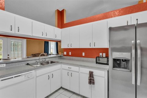 House in Lakeland, Florida 3 bedrooms, 170.2 sq.m. № 1918761 - photo 14