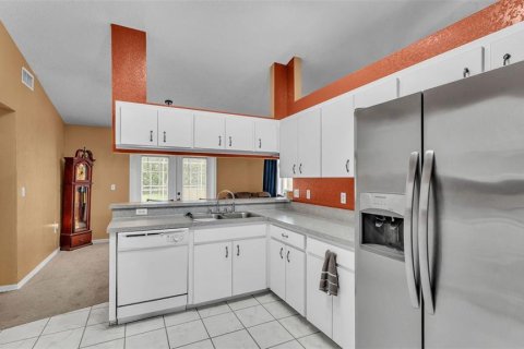House in Lakeland, Florida 3 bedrooms, 170.2 sq.m. № 1918761 - photo 12