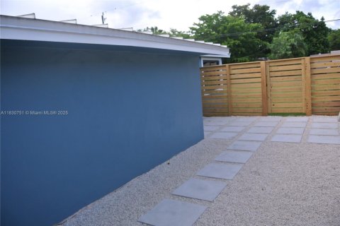 House in Cutler Bay, Florida 3 bedrooms, 147.44 sq.m. № 1806375 - photo 20